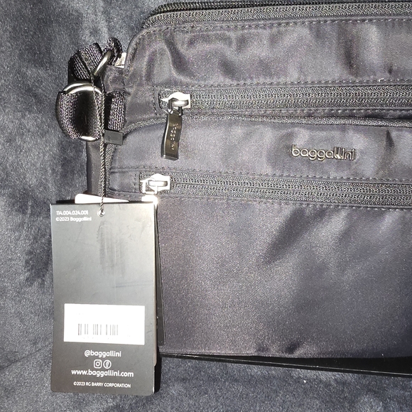 Baggallini Marais Crossbody - Picture 12 of 12